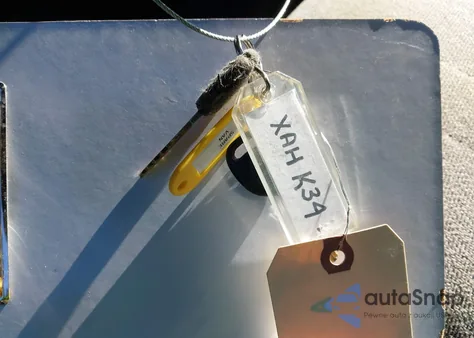 2012 Chevrolet Express 2500 Work Van z USA, uszkodzony, nr VIN 1GCWGFCAXC1167865